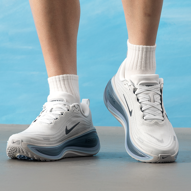 ナイキ メンズシューズ オリジナル 軽量 通気性 フィットネ - Lightweight Road Running Shoes のレビューと価格