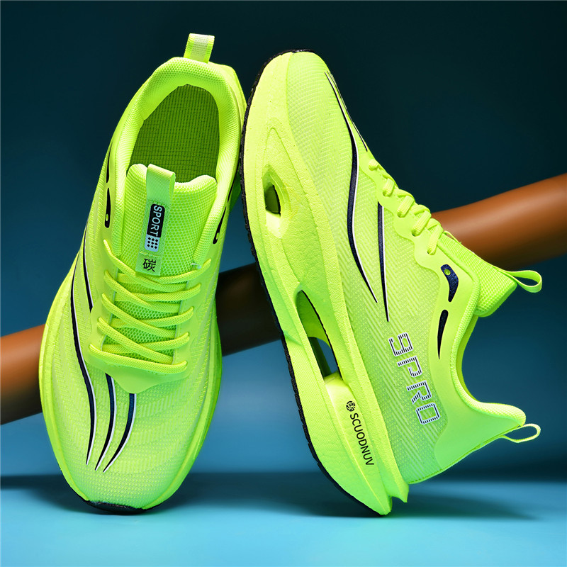 新しい女性用ランニングシューズ、通気性のあるメッシュ表面、ポ - Carbon Plate Marathon Racing Shoes のレビューと価格