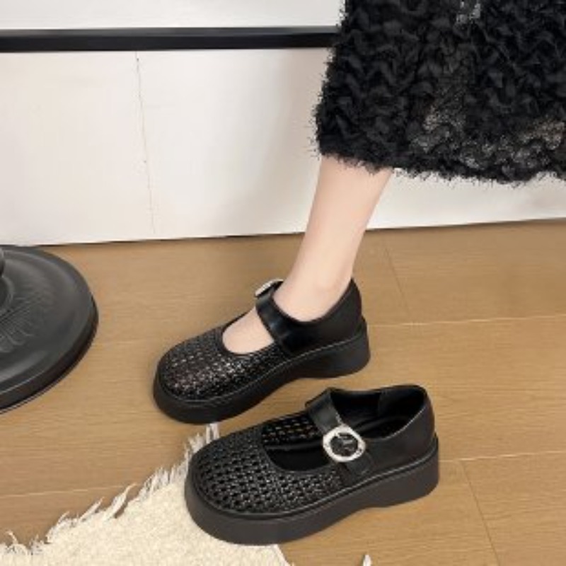 女性用ホワイトホローウーブンメリージェーンシューズ、アンクル - Sandals のレビューと価格