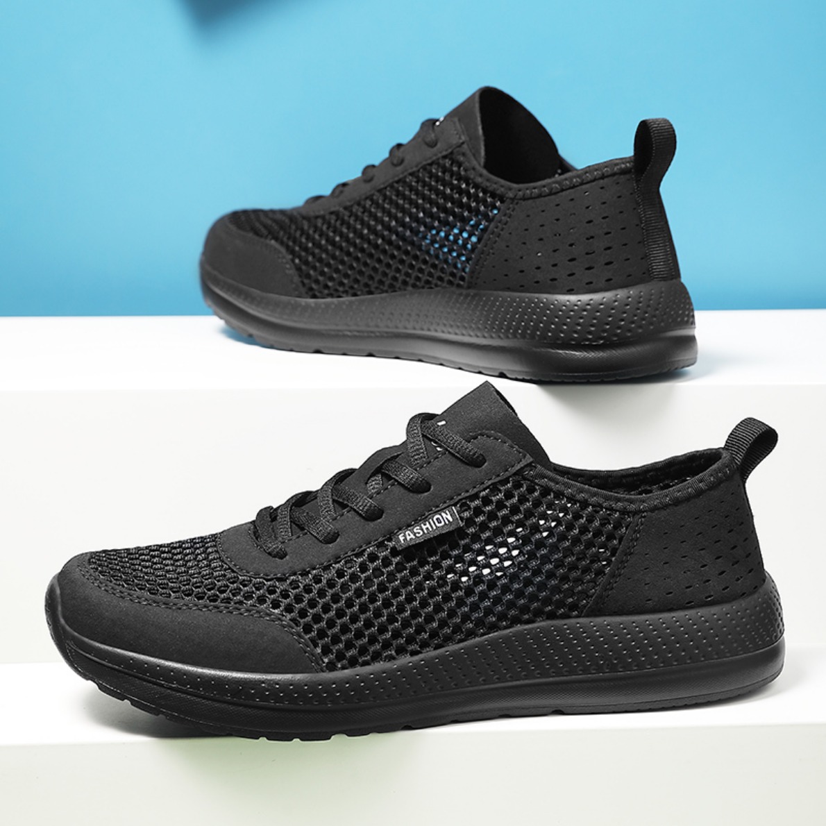 メンズメッシュランニングシューズ 通気性 軽量 ソフトソール - Breathable Mesh Athletic Shoes のレビューと価格