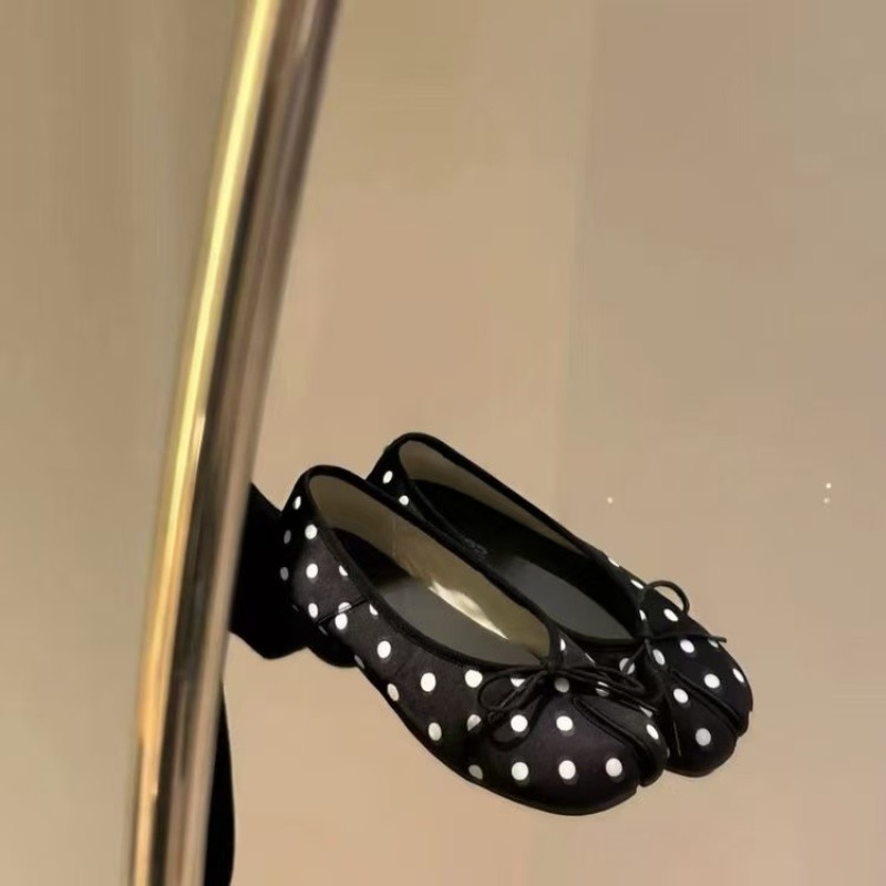 スイートボウ レディース 2026年春新作 スリッポン 軽量 - Women'S Shoes のレビューと価格